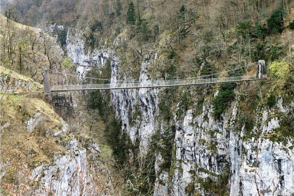 La passerelle d’Holzarthé