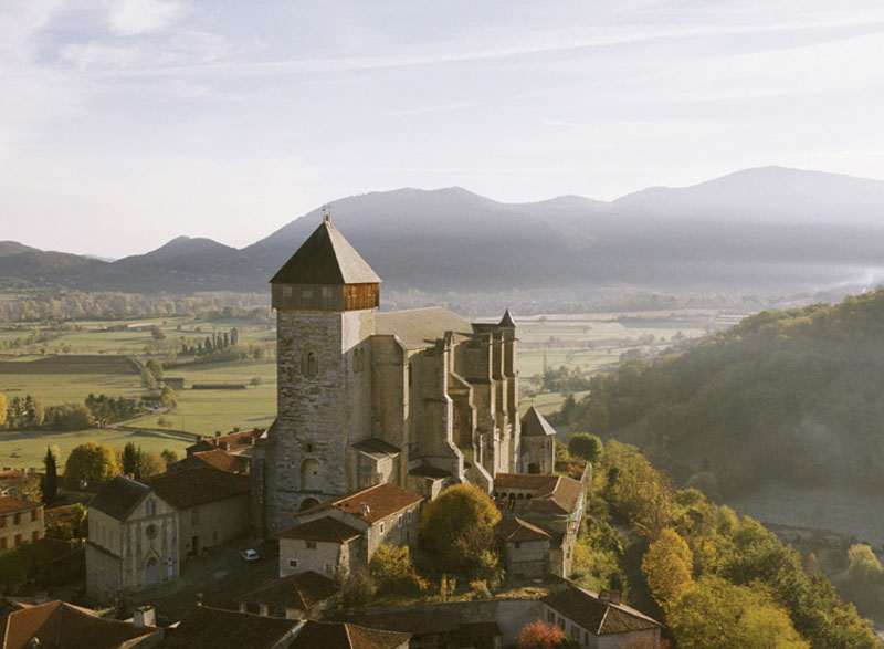 Saint-Bertrand, le val d’Azun, les Azunais, le tribut du beurre et le tribut des médailles