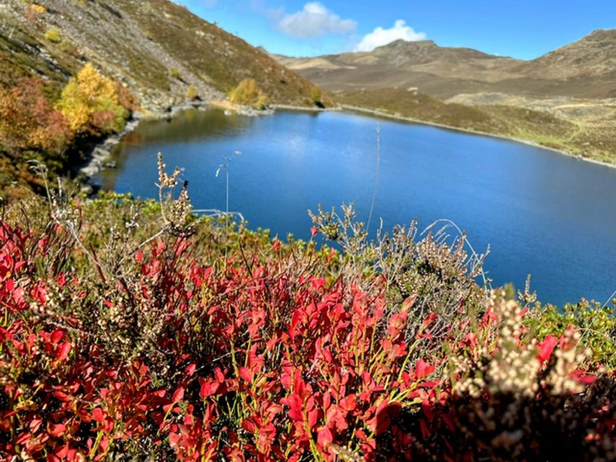 15-10-2025 Photos C.Laulhere – Lac d’Isaby depuis Villelongue avec C.Laulhere et J-J.Cazala