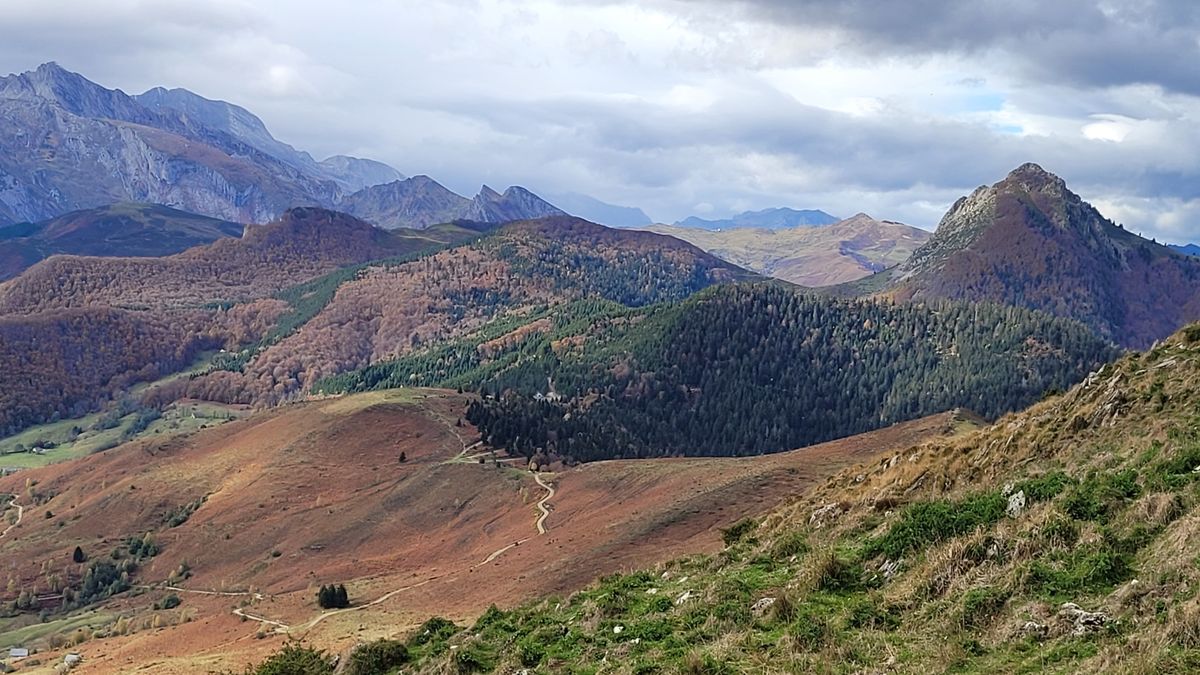 29-10-2025 Photos J-M.Lafitte – Soum de la Pène par le col de Liar avec J-P.Zanibellato et M.Dupouy
