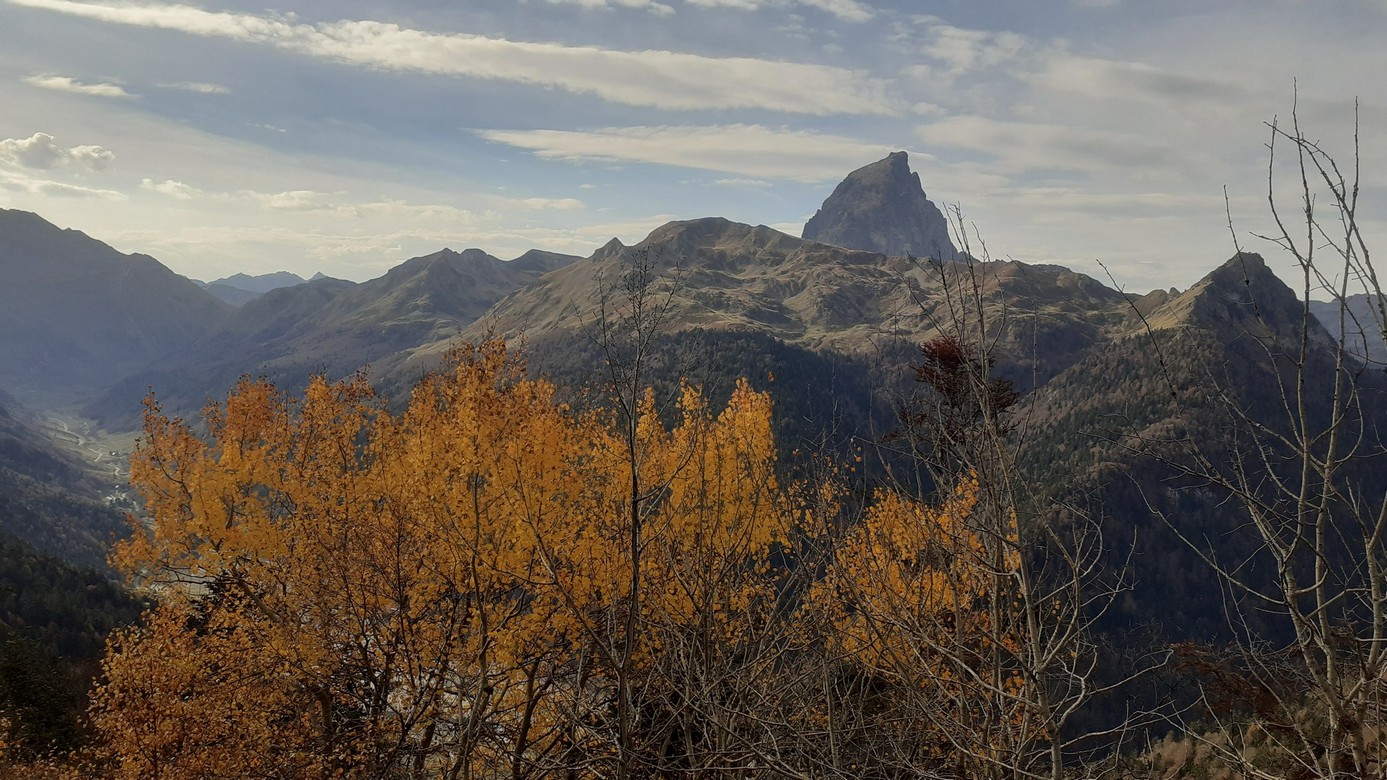 05-11-2025 Photos J-P. Capin – Col de Luriendelh avec L. Laplace et J-P. Capin
