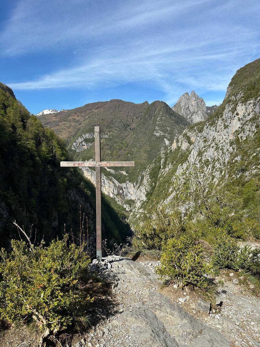 18-04-2026 Photos E. Arrius-Pardies – Chemin de la Mâture par le col d’Arras en boucle avec J. Houlier et E. Arrius-Pardies