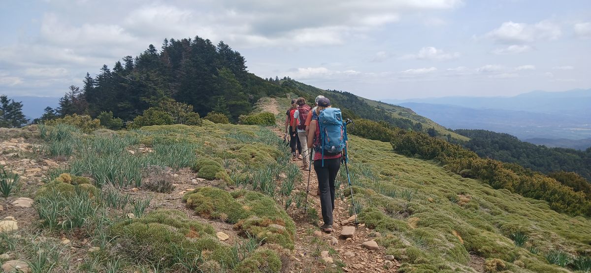 24/26-04-2026 Photos A-M.Bonneau – Séjour La ronde des ermitages J1: Peña Oroel; Ermita Virgen de la Peña en boucle avec E.Arrius-Pardies et J.Houlier