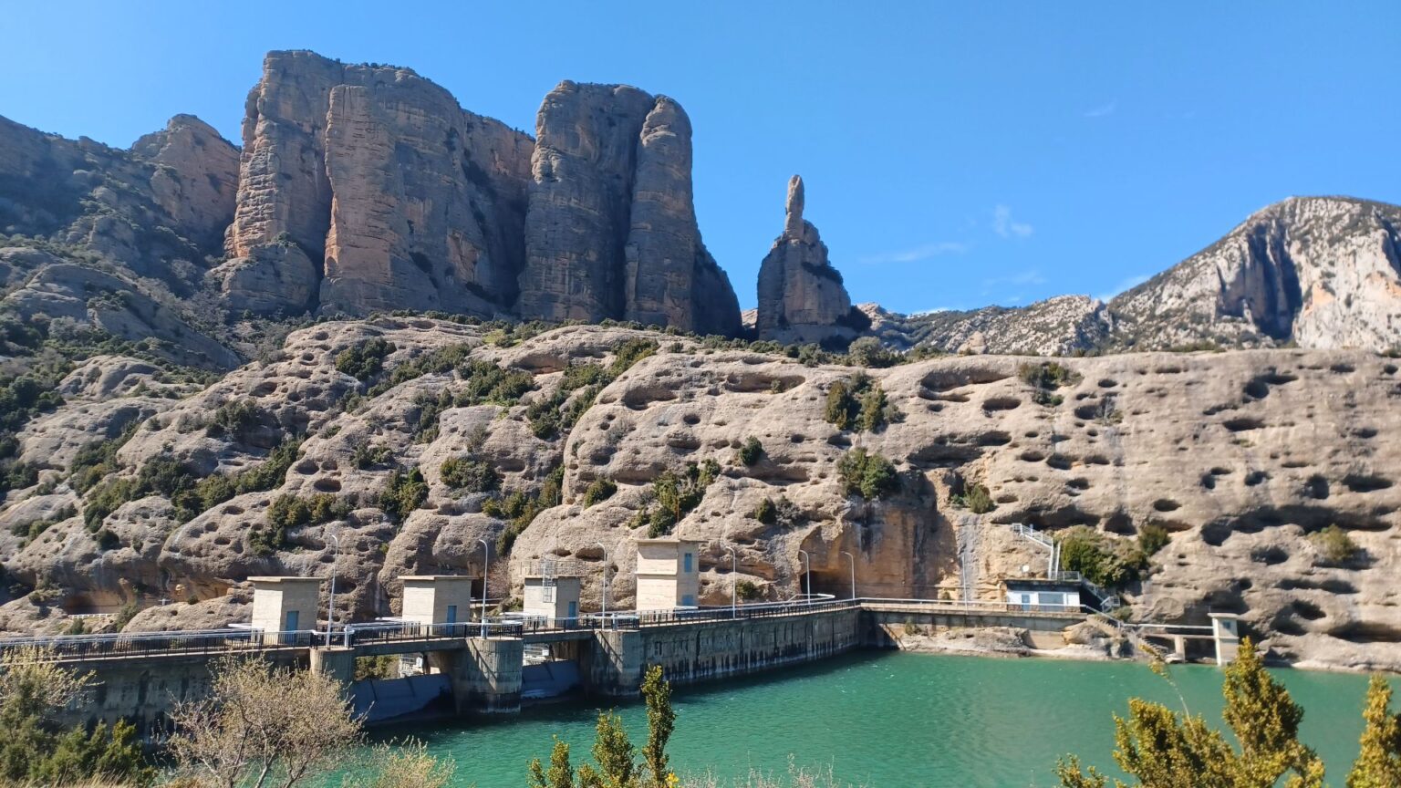 29/31-03-2026   Photos D. Dié – Séjour Sierra de Guara – jour 1 – Embalse de Vadiello – Circuit des Ermitages avec M. Saux et D. Dié