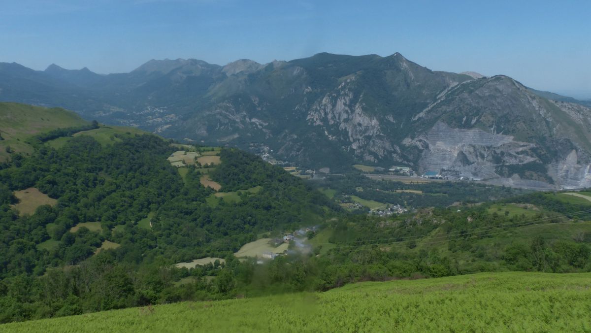 27-05-2026 Photos A. Astuguevieille – Tuquet de Lhési par la cascade du Roc du Maillet avec J-P. Zanibellato et S. Robitaille