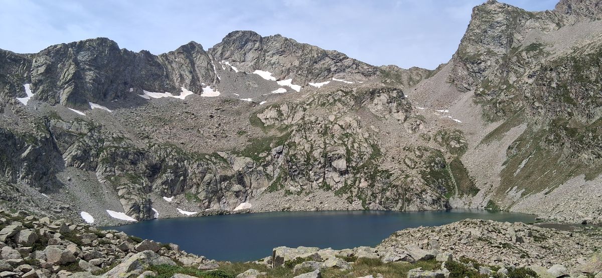12-07-2026 Photos J. Pujol – Lacs d’Estibe Aute depuis la Fruitière avec Ch. Laulhère et A. Savary