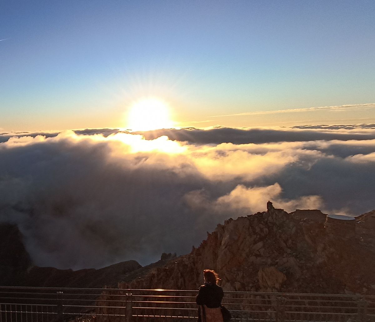 29-08-2026 Photos P. Vaquié – Coucher du soleil au Pic du Midi de Bigorre avec J-M. Deladerrière et S. Robitaille